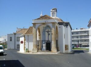 Faro-Ermida-de-Nossa-Senhora-do-Pe-da-Cruz